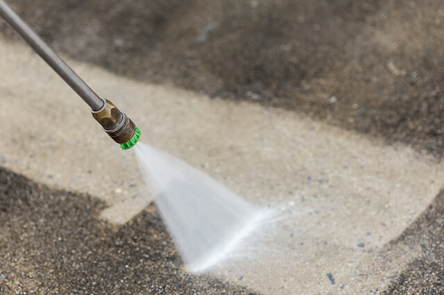 parking lot pressure washing in roswell